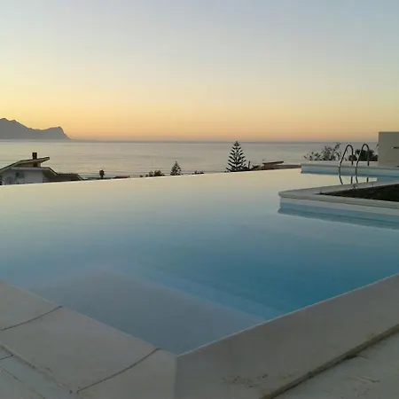 Beautiful View, Heated Pool Villa Alcamo