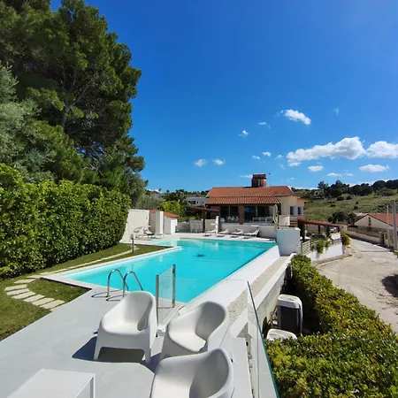 Beautiful View, Heated Pool
